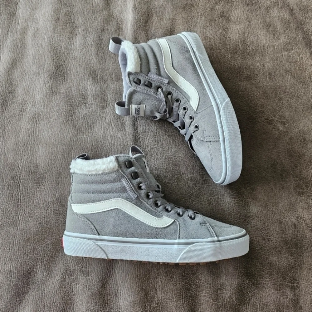 Vans Women's Filmore Vansguard Boots High Top Sneakers Size 6